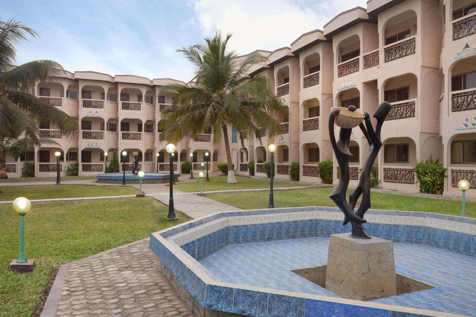 Ramada Resort أكرا المظهر الخارجي الصورة